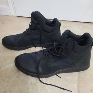 Timberland Men's Boltero Mixed Media Mid Black Chukka Boots